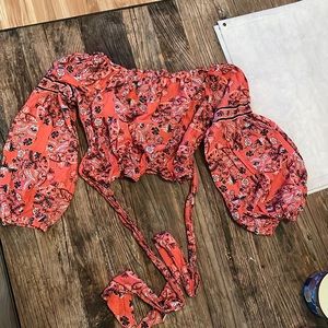 CHELSEA & VIOLET CROP LONG SLEEVE TOP